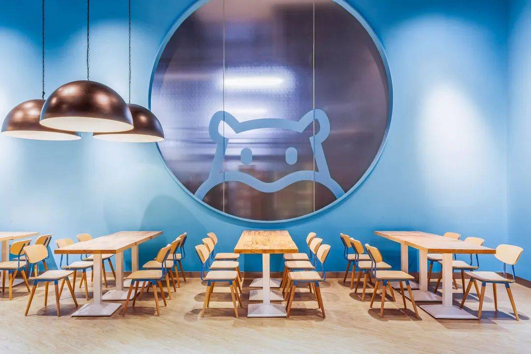河源阿里巴巴盒马机器人餐厅，打造未来概念的餐饮空间设计